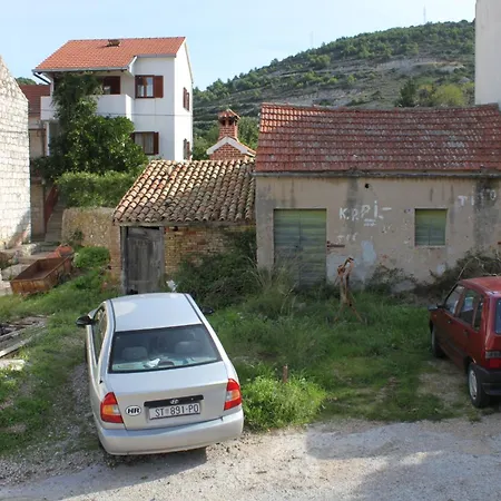 Διαμέρισμα Vis 2435a Kut